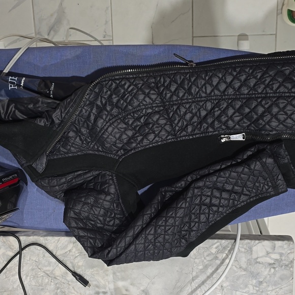 Quilted black jacket - Picture 3 of 4